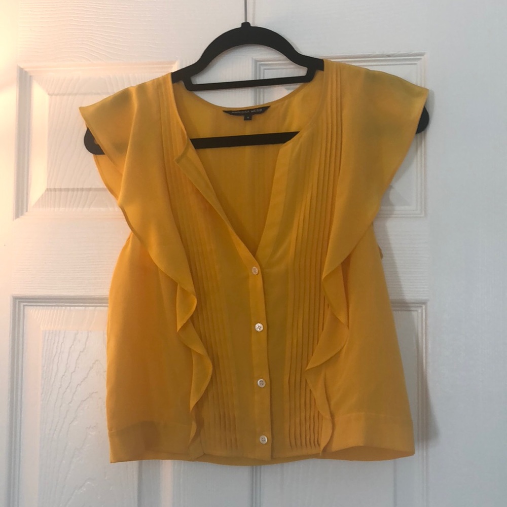 Glorious yellow marissa Webb top.